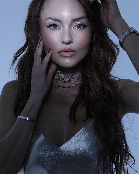 Angelique Boyer (@angeliqueboyer) • Instagram photos and videos