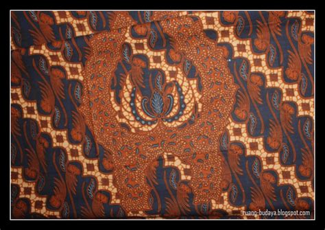 moexty's: BATIK "SOLO