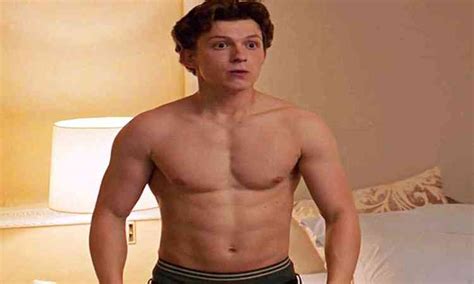 Tom Holland sugere cena de sexo em filme do Homem-Aranha