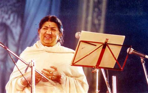 Lata Mangeshkar - Features - Cinema Sangeet