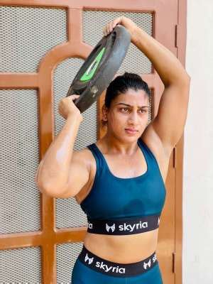 rounak gulia  wrestling champion breaks prejudice  married