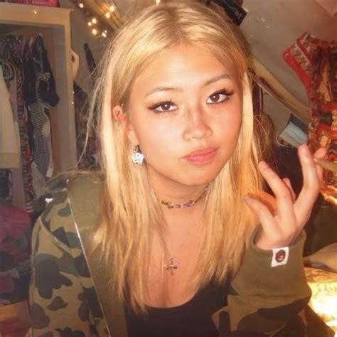 beabadobee net worth