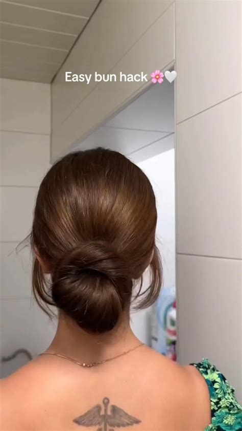 easy   messy bun tut easy bun hairstyles  long hair cute