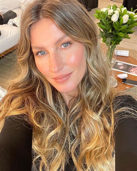 Gisele Bündchen skips charity event amid Tom Brady marital drama
