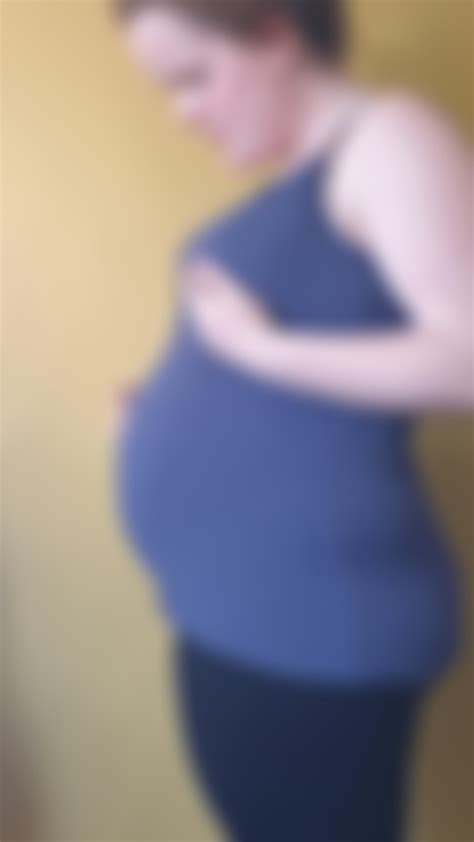 23 weeks and belly getting bigger and belly button is almost popping