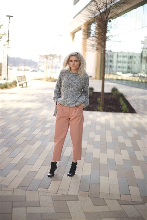 Pleated Trousers Look | Adventures of Jess