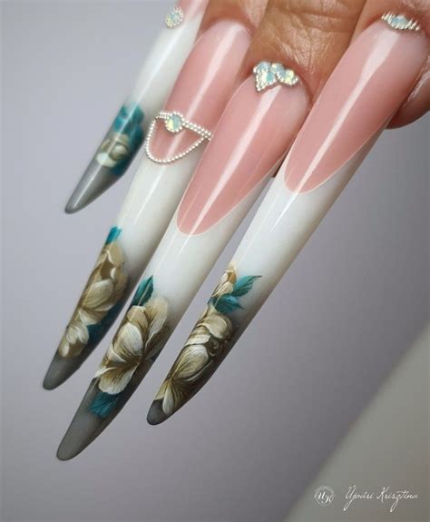 Pin van romanie's_fashion_design op nagelstyling | Nagels, Gelnagels ...