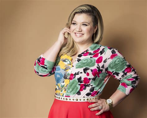 Kelly Clarkson Cute