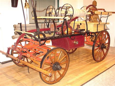 Historická technika-koňská stříkačka - Historická technika-koňská stříkačka