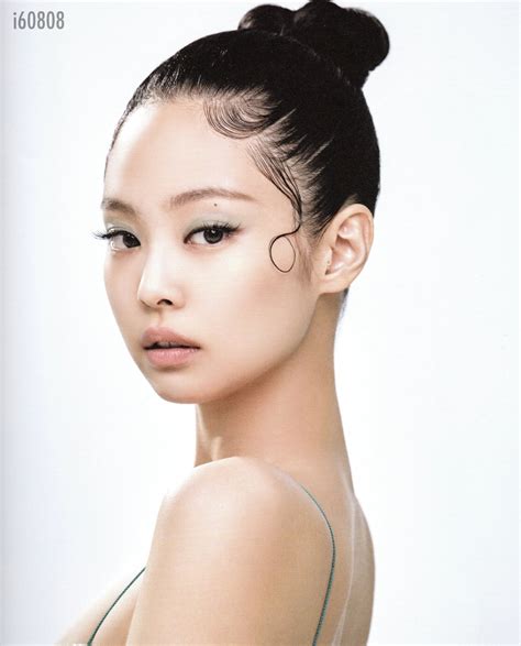 blackpink updates : [SCANS] Jennie - BORN PINK Limited Edition Vinyl...