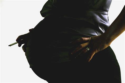 Fumo in gravidanza: ecco gli effetti sulla salute del feto