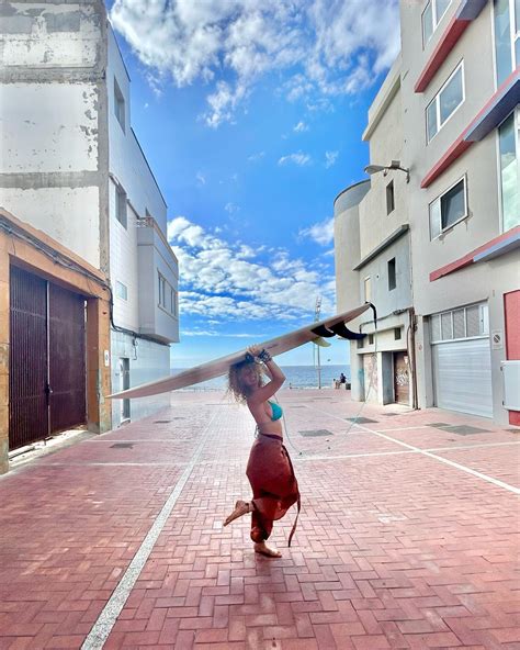 Talia ︎ Adventure Travel & Granola Girl (@travelingwithtals