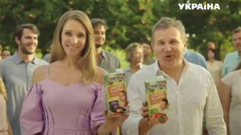 Реклама сока Садочок (ТРК Украина, июль 2018)/ Катерина Осадчая и Юрий ...