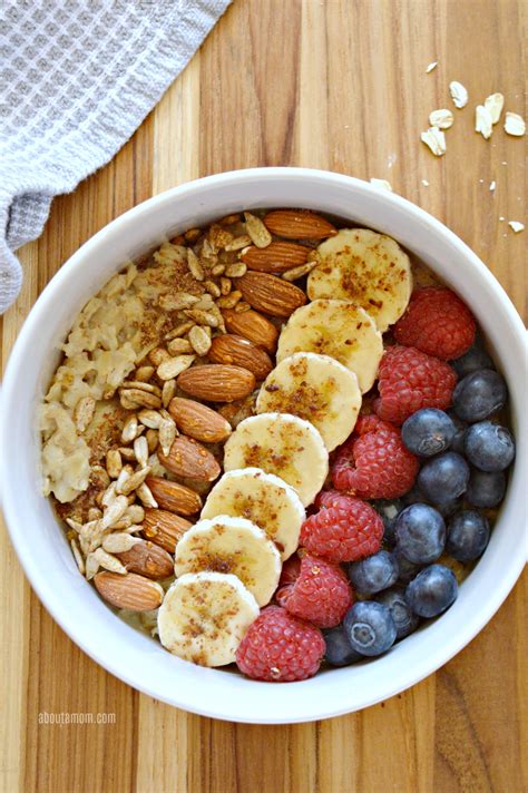 star   fruit  nut oatmeal bowl  oats
