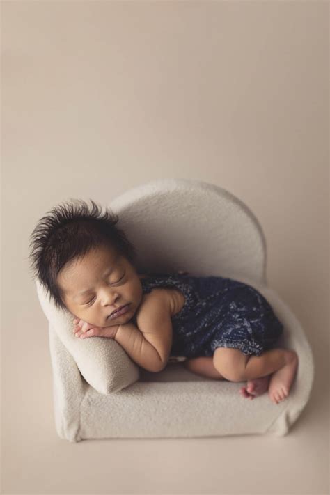 Austin Newborn Photographer | Silver Bee Photography