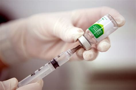 Qual Injeção Para Gripe - Vacina contra a gripe está disponível para a população nos postos de ...