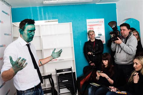 Алексей Навальный — Зелёный шершень и два новых штаба: Барнаул и Бийск