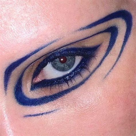 Вместо стрелок (подборка) | Funky makeup, Eye makeup art, Artistry makeup