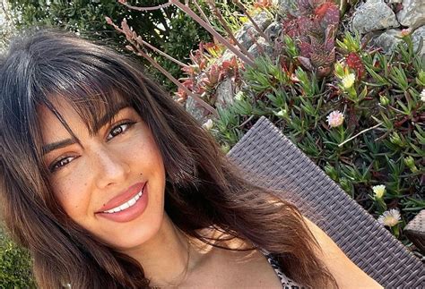 Sarah Lopez - Bio, Age, Height, Wiki, 😍 | Models Biography
