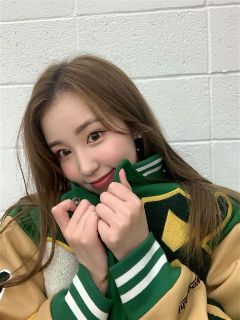 (From their weverse) #sora #kpop #wooah Woo!ah! Sora, Jaehyun, South ...
