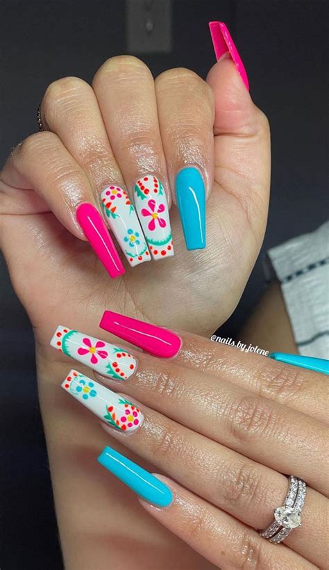 20 Celebrate Summer with Fiesta-inspired Nail Art Designs : Blue and ...