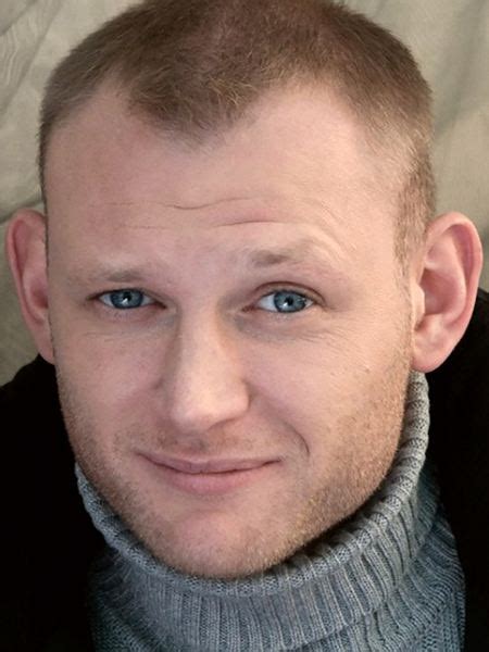 Андрей Фролов – биография актера, фото, личная жизнь, жена и дети, рост ...