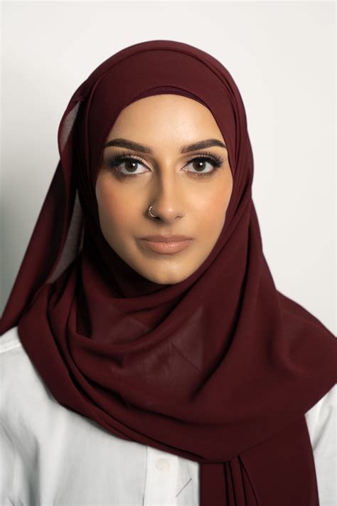 CHIFFON HIJAB SET LAILA – DEMURE HIJABS