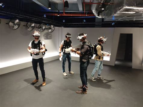 Virtual Arena: VR-Spielhallen und -Attraktionen auf dem Vormarsch
