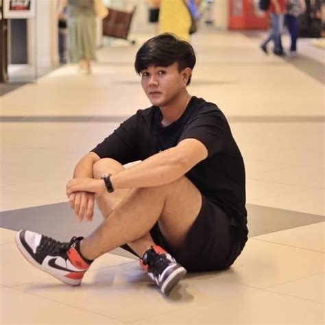 Pond Hattachai (@zisty_farr) • Threads, Say more