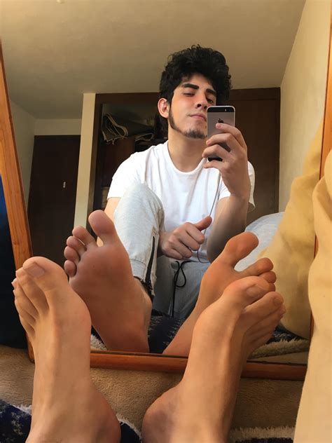 My big Mexican feet : r/Male_Feet