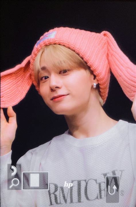 Pin by 🖤Dual Icon🌸 on Oneus🌘 | Kpop entertainment, Kpop, Pink hair