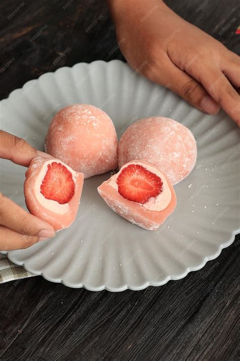 Premium Photo | Strawberry daifuku or ichigo daifuku mochi japanese