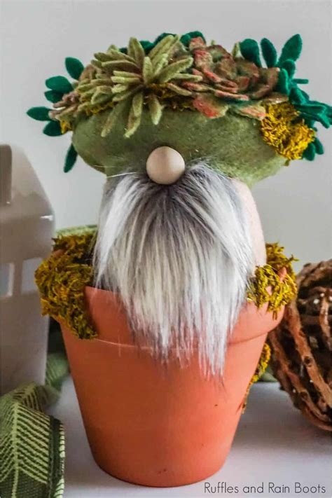 Wild Gnome Pattern for a No-Sew Gnome or a Sewn Gnome for Tiered Trays ...