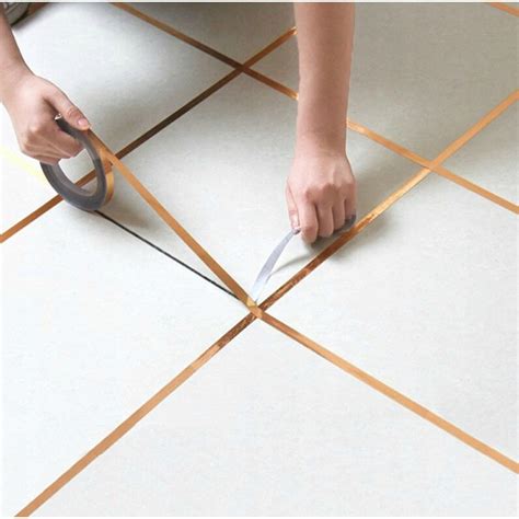 banda autoadeziva domzpaneli  auriu emagro