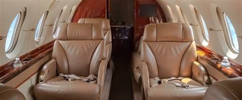 Hawker 800XP/900XP - Fleet - Private Jet Charter & Aircraft Management ...