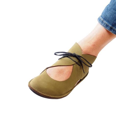Nice shoes | Latest fashion shoes, Diy shoes, Fashion shoes