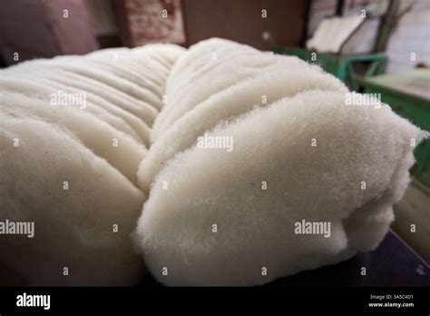 Felt production process reveals the soft texture and craftsmanship ...