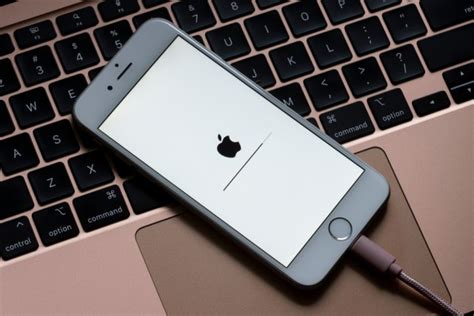 „iPhone 6“ официјално стана олдтајмер