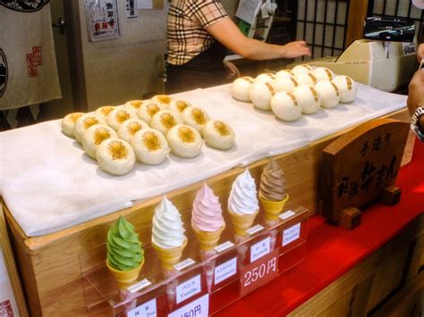 Japanisches Essen jenseits von Sushi - Japan Food