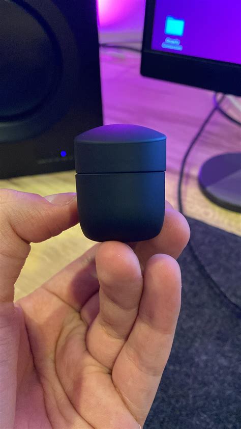 sony wf-1000xm4 case top and bottom cover problem : SonyHeadphones