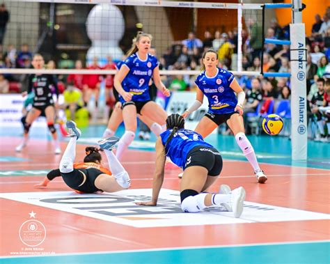 WorldofVolley :: GER W: Dresden Triumphs Over Stuttgart in Thrilling