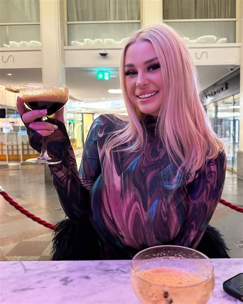 Chloe Michelle (@chloe_michelle00) • Instagram photos and videos