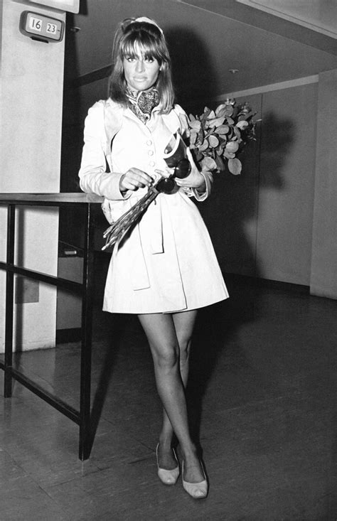 50 Stunning Photos of Young Julie Christie That Celebrate Her Unique