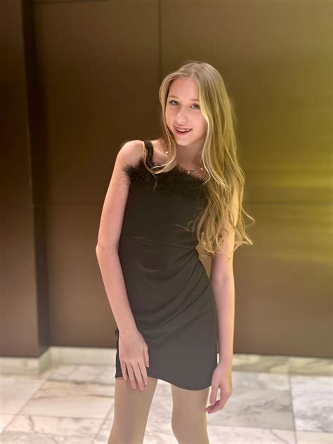 Nikol Strong (@nikol.strong) on Threads