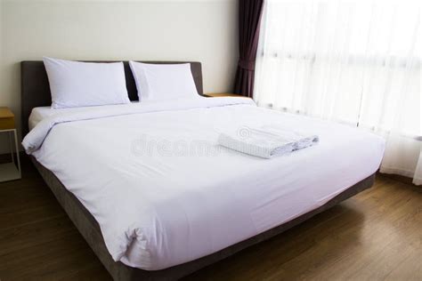 Empty bed room stock photo. Image of balcony, blue, home - 35000450