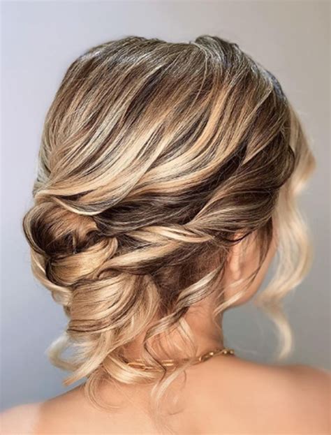 Updos For Short Hair To Elevate Your Everyday Look