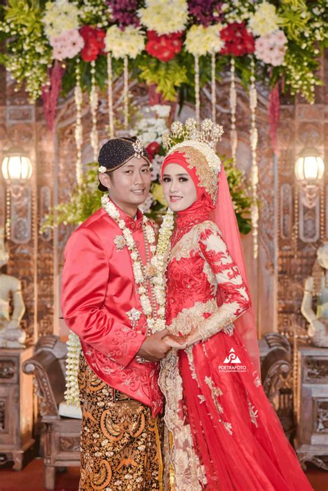 baju pengantin adat jawa berjilbab  model kebaya pengantin modern