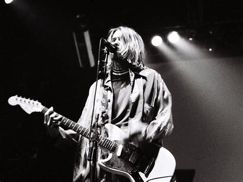 Kurt Cobain Wallpaper Nirvana The Person Listening Desktop 1600×1200 ...