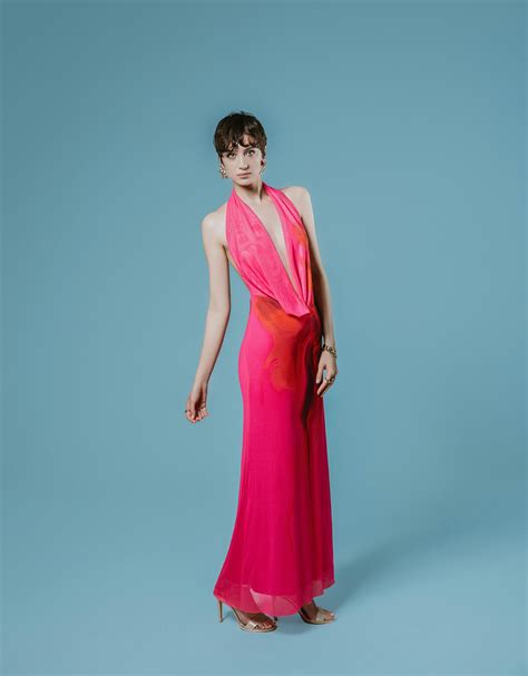 Model+Valensiya Photos, Download The BEST Free Model+Valensiya Stock