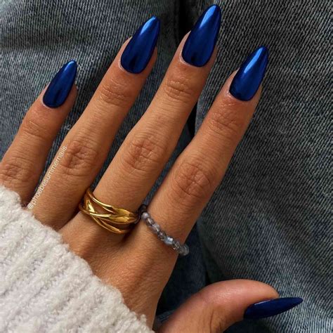 35 Chrome Nail Ideas For a Shining, Trendy Manicure